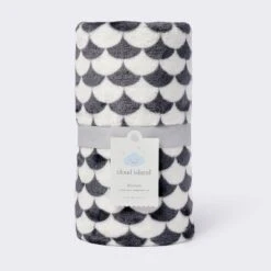 Black And White Scallop Halloween Baby Blanket - Cloud Island™ -Cloud Island Shop GUEST a2db2125 1ab7 4631 876d 1f4f25440e4b